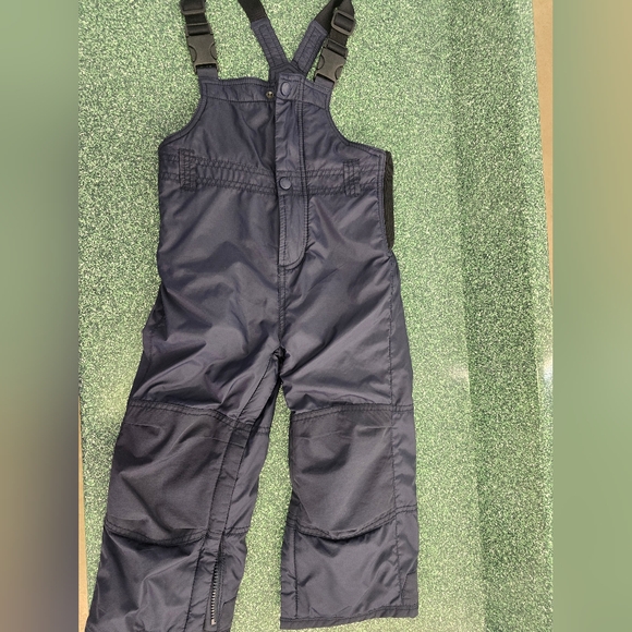 GAP Other - Gap toddler size 3 snow coveralls